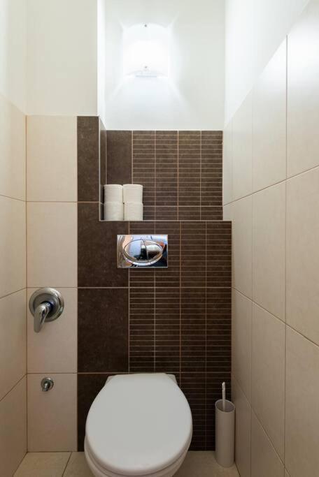 Lighthouse Apartment Prague Exterior photo