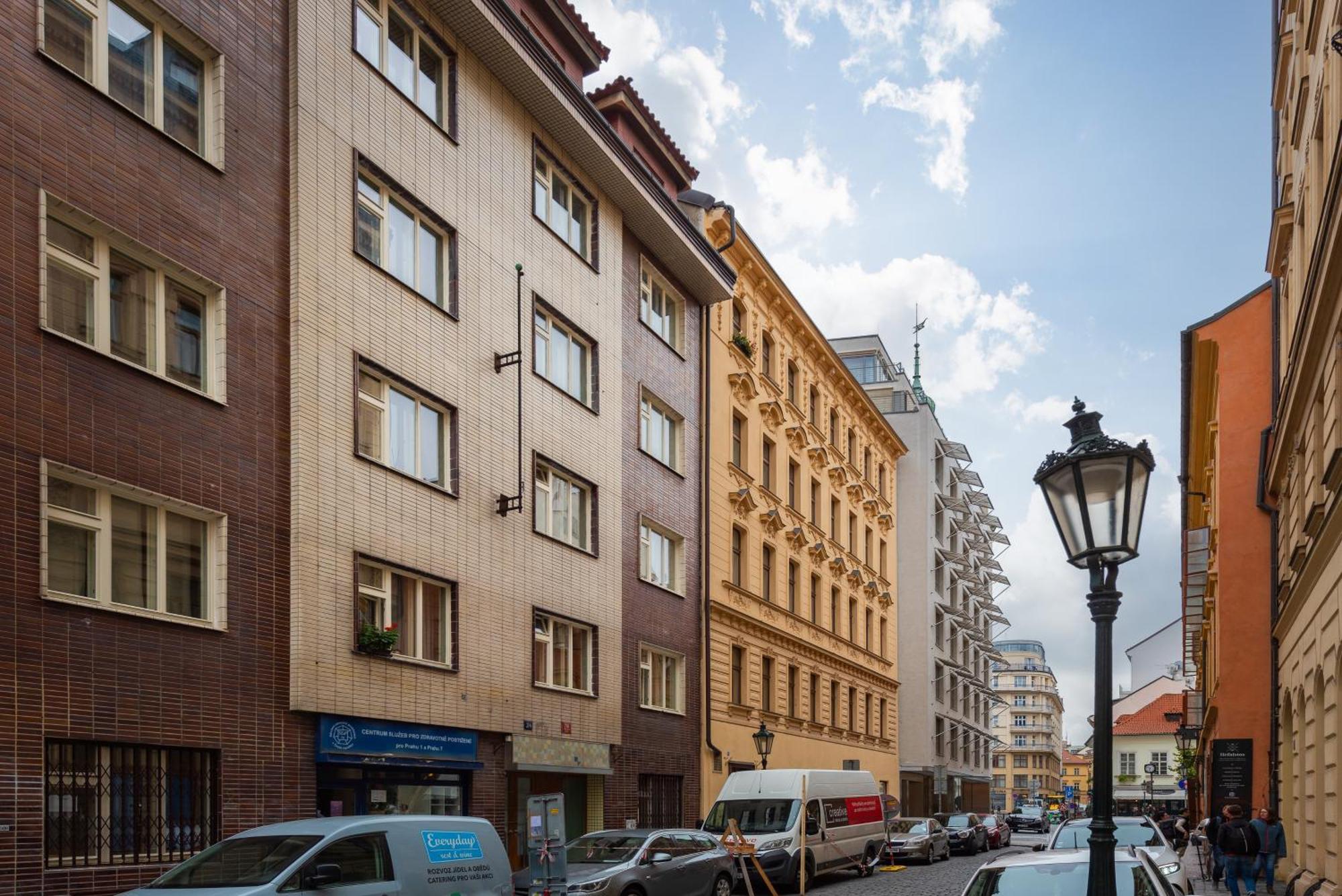 Lighthouse Apartment Prague Exterior photo